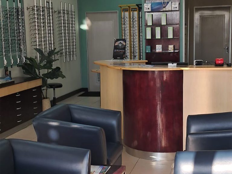 slide-silverlakes-interior